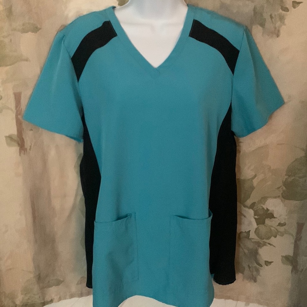 Scrubulatics Scrub top